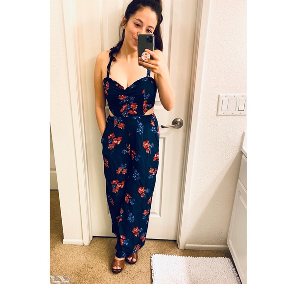 ABERCROMBIE JUMPSUIT - Picture 5 of 7